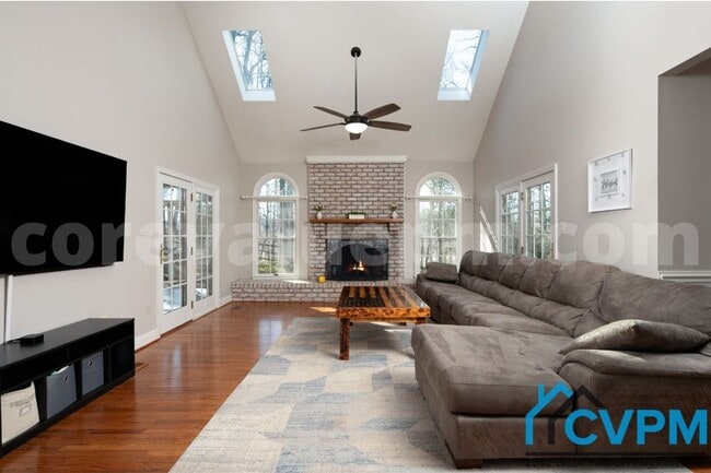 Photo - 1009 Howard Grove Ct