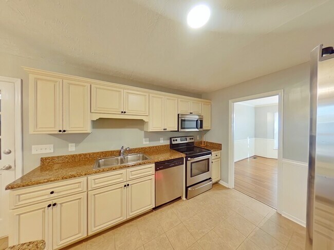 Photo - 7030 Trevor Ln