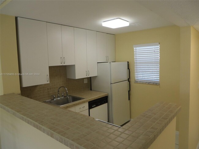 Photo - 220 SW 9th Ave Condo Unit 317