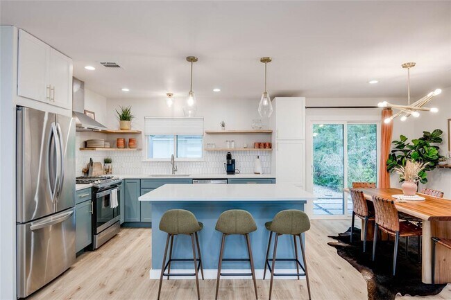 Photo - 2516 Friar Tuck Ln