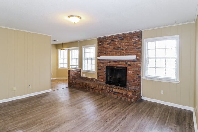 Photo - 6300 Branderham Dr