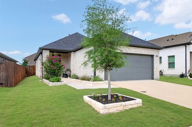 Photo - 204 Mountain Meadow Ln