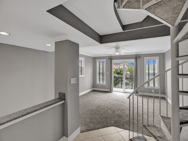 Photo - 620 Tennis Club Dr Unit #304
