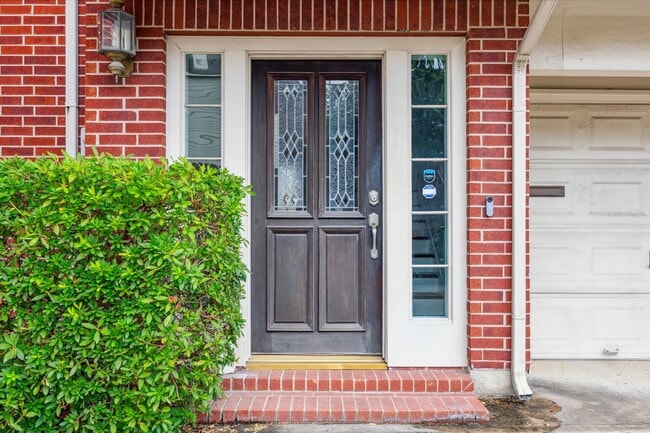 Building Photo - 1213 Oneil St Unit B