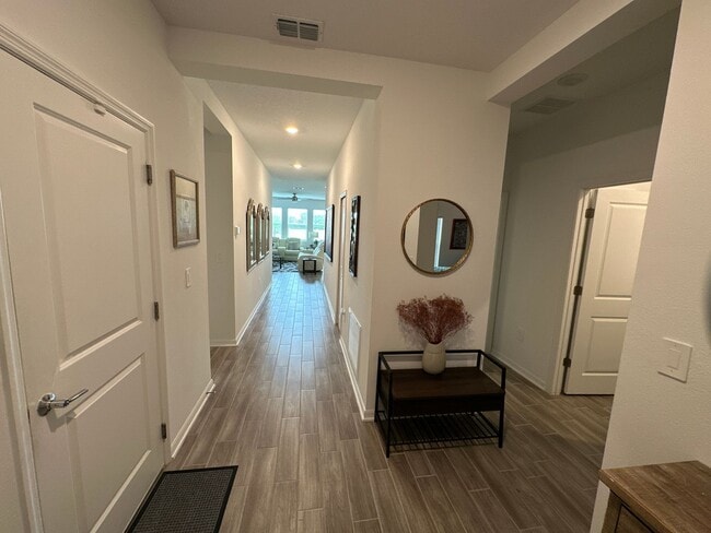 Photo - Beautiful 4 bedroom, 2 bathroom home near ...