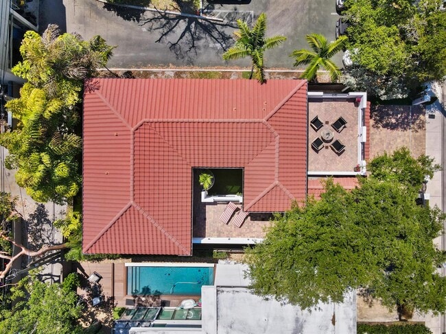 Photo - 1312 SE 2nd Ct