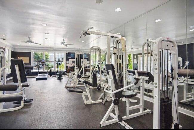 Community Gym - 100 Kensington Blvd Unit 817