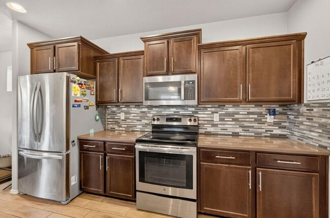 Photo - 3 Bedroom, 2.5 Bathroom Medford Home