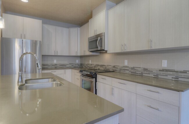 Photo - 1275 E Lone Creek Dr