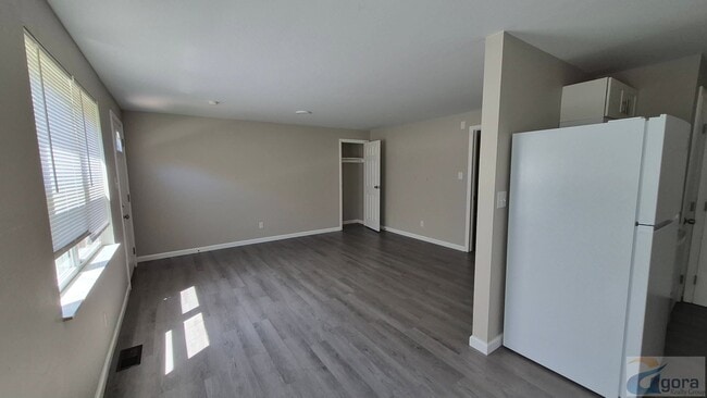 Photo - 2305 Wyoming St Unidad B