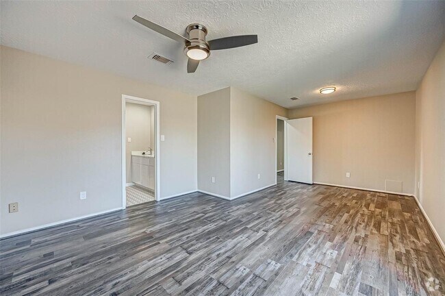 Building Photo - 13002 Kingsmill Dr Rental