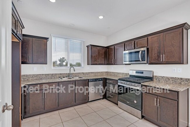 Photo - 393 Sullivan Dr