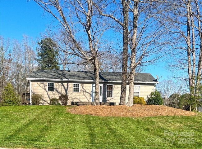 Building Photo - 1304 Mollys Backbone Rd Rental
