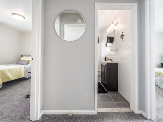 2 Bedroom