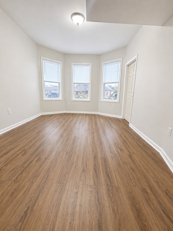 Photo - 296 N Clinton St