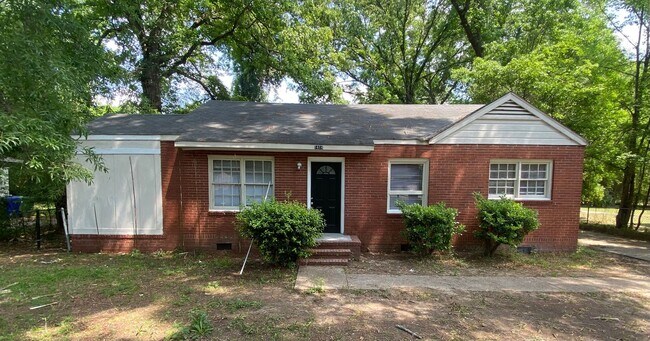 Photo - **AVAILABLE NOW**2 or 3 Bedroom / 1 Bathroom Home near Ft. Benning***