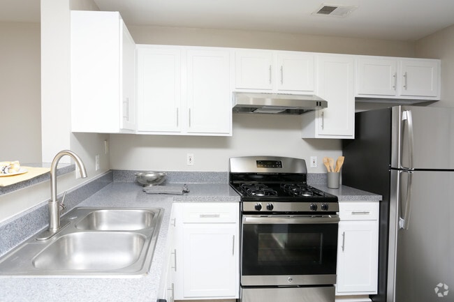 Photo - Governor's Green