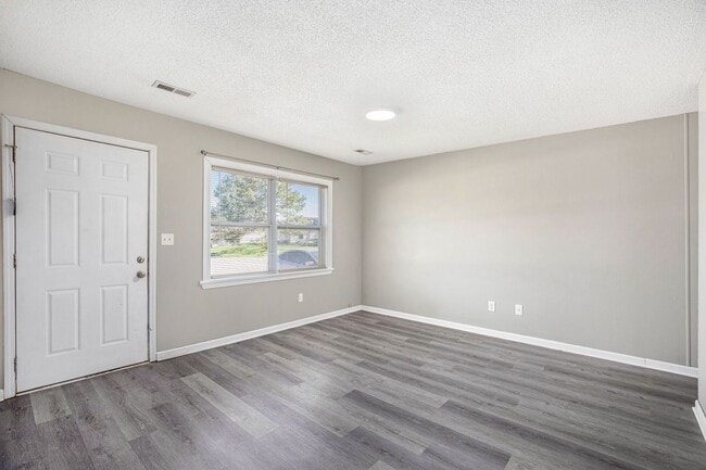 Photo - Beautiful 2BR/1BA Duplex in Independence!