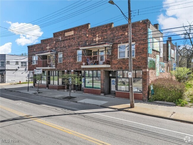 Building Photo - 317 E 156th St Unit 4 Rental