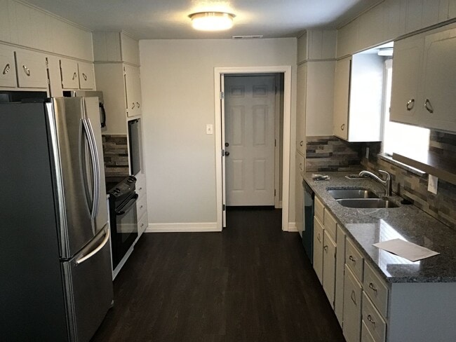 Photo - AVAILABLE NOW !