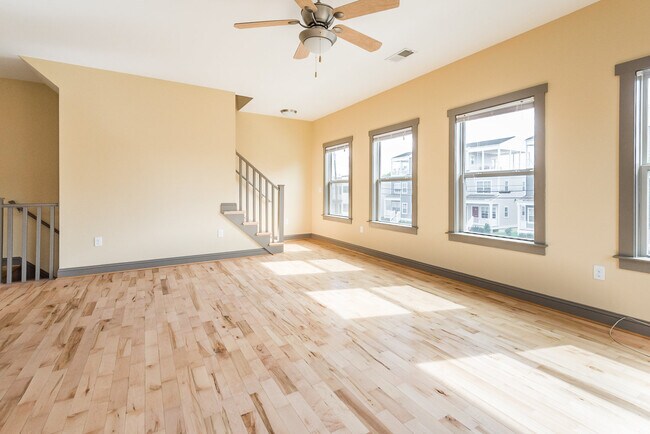 Photo - 1323 McDonough St Unit B