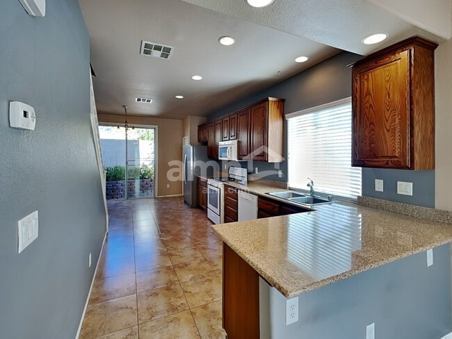 Photo - 10382 September Flower St