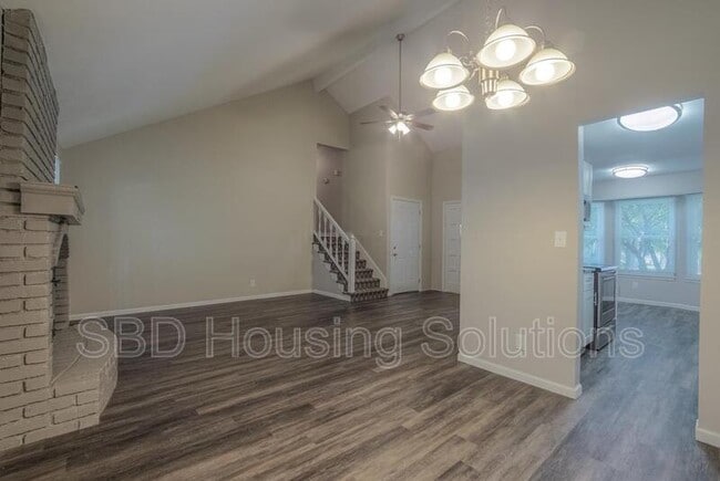 Photo - 613 NE 114th Terrace