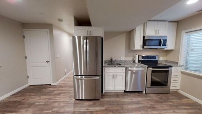BASEMENT APARTMENT FOR RENT IN SPANISH FOR... - BASEMENT APARTMENT FOR RENT IN SPANISH FOR...