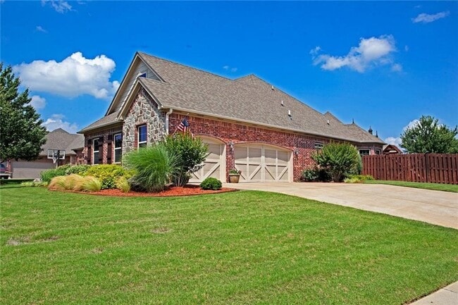 Photo - 1051 Hunters Pointe