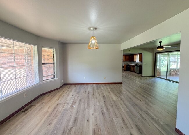 Photo - Charming Home in Quiet Cul-de-Sac!