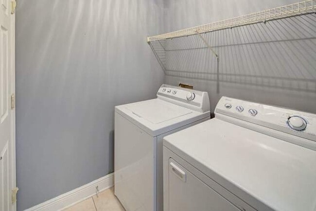 Photo - 7301 Santa Fe Pkwy