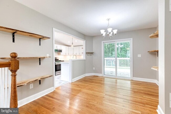 Photo - 6922 Hollenberry Rd
