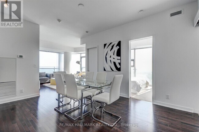 Photo - 12 York St Unit 5404