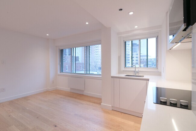 Photo - 3455 Rue Aylmer Unité 405