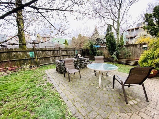 Building Photo - 765 Cambridge St Unit #1 Rental