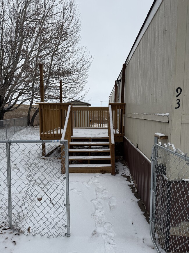 Photo - 953 N McCue St