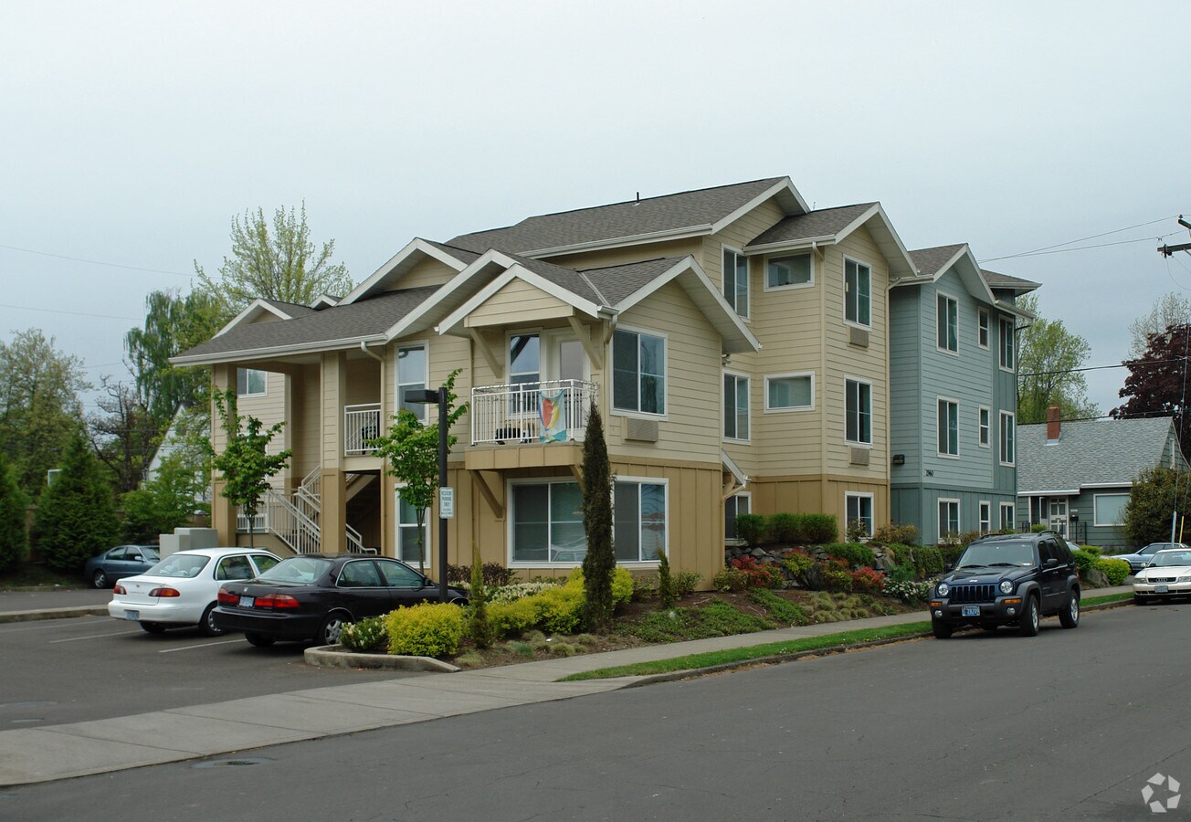 Photo - White Bear Apartments