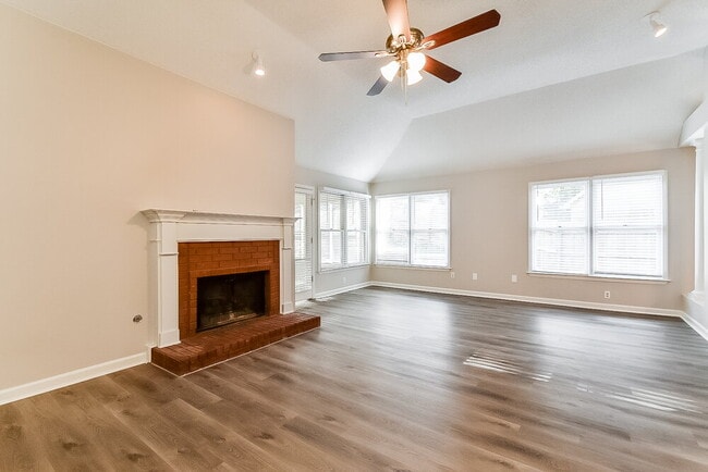 Photo - 1584 Appling Wood Cove N