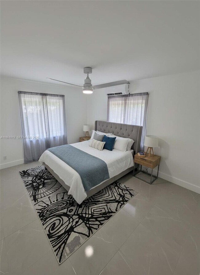 Photo - 2823 Polk St