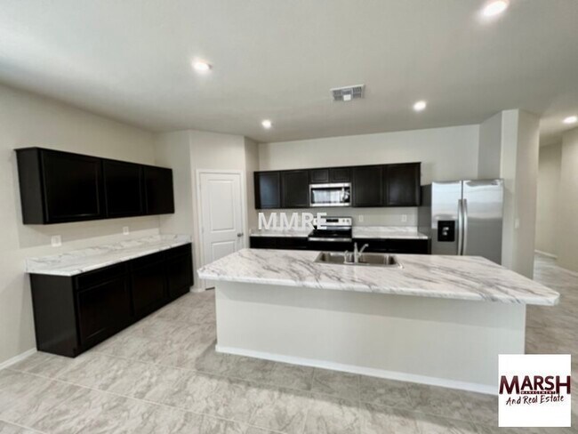 Photo - Very nice 4 bedroom home in Coolidge!