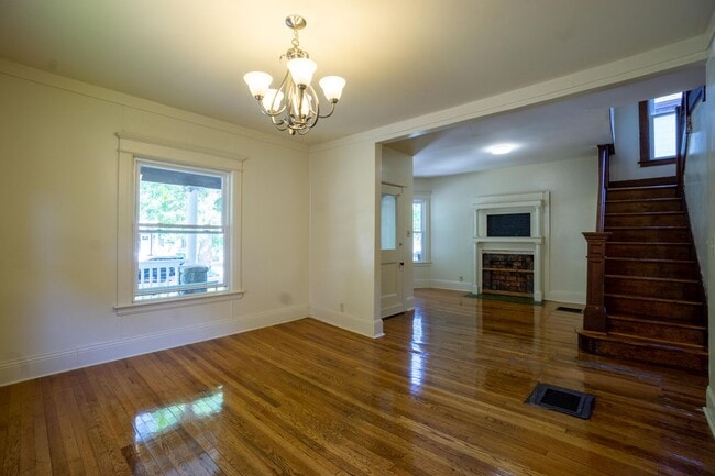 Photo - 718 Livingston Ave