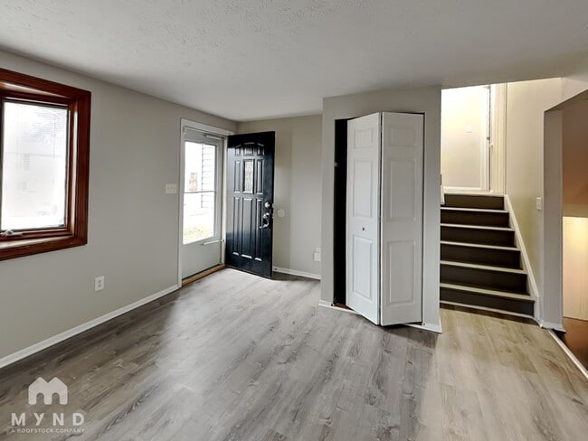 Photo - 2933 Renfro Rd