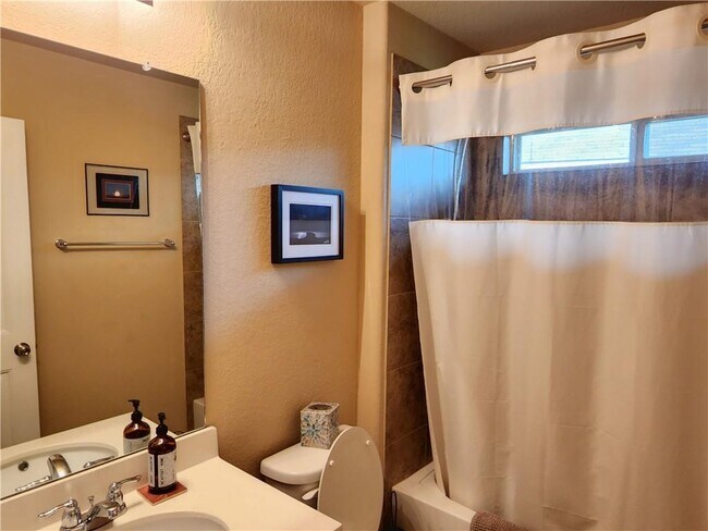 Photo - 109 Bastian Ln