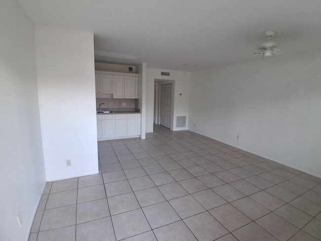 Photo - 6289 Lear Dr Unidad 105