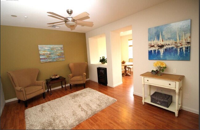 Photo - 467 Pariso Ter