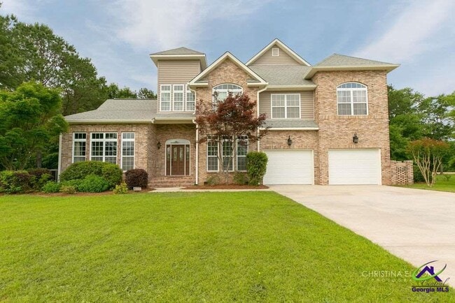 Building Photo - 410 Redding Dr