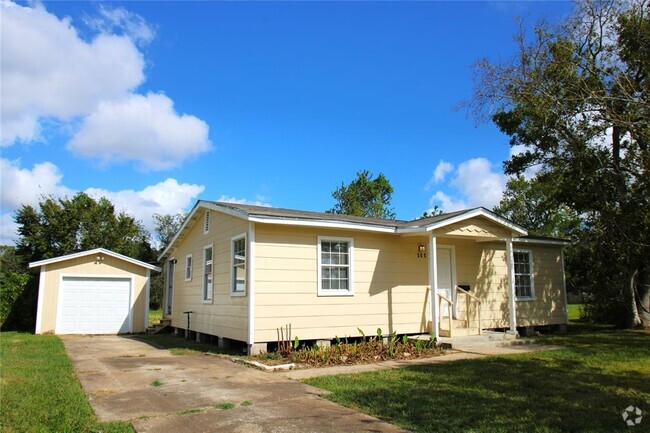 Building Photo - 505 Azalea St Rental