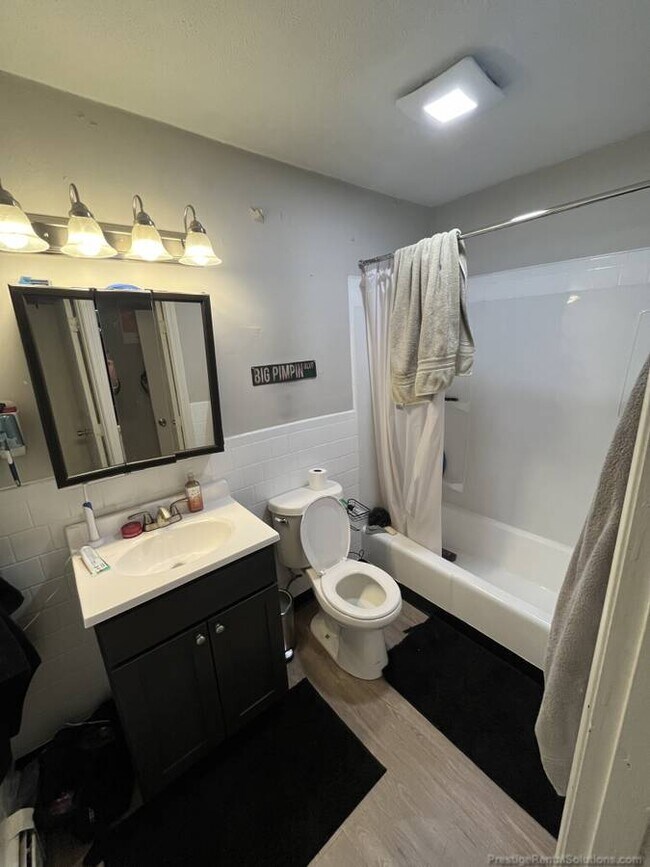 Photo - 2 Woodlawn St Unit L