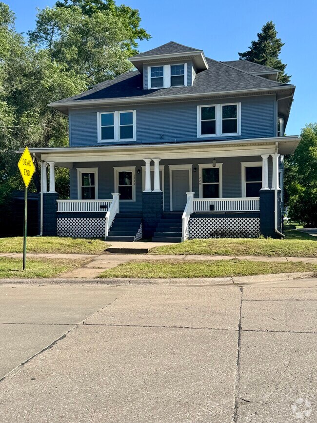 Building Photo - 1229 9th Ave Rental