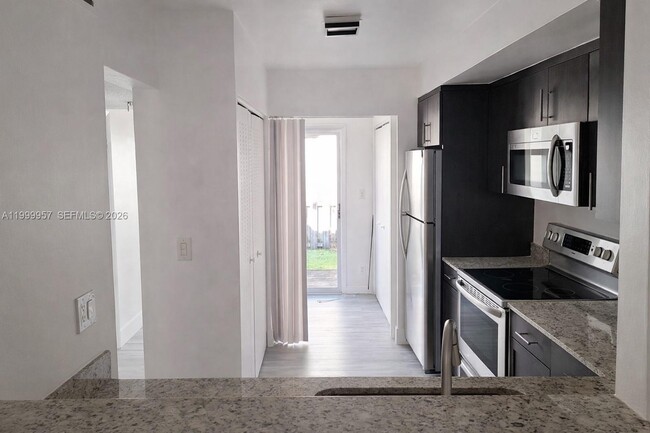 Photo - 2831 Pierce St